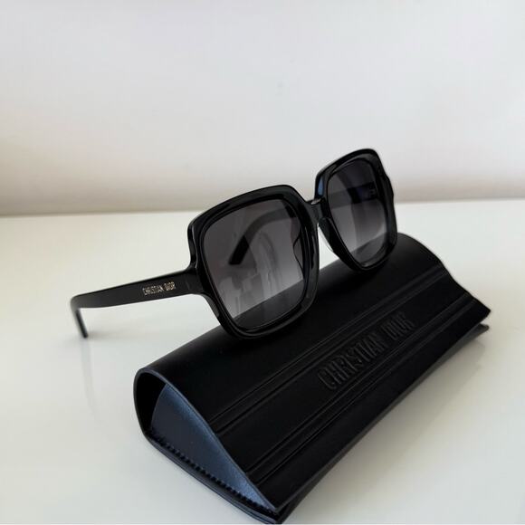 NEW!! Christian Dior Midnight S4F 10A1 women sunglasses Authentic Retail 420$ - Picture 2 of 10